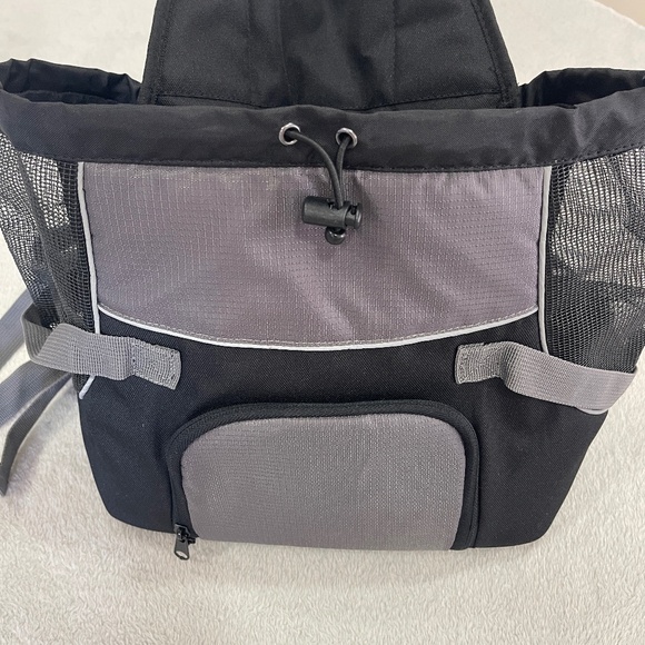 NEW Pet Backpack Carrier (medium) & Pet Umbrella - Picture 2 of 13